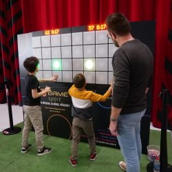 Mur Digital avec Animateurs (Arbre de Noël) | Scenoria