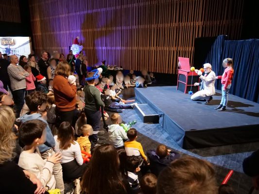 Spectacle de Magie Enfants (Arbre de Noël) | Scenoria