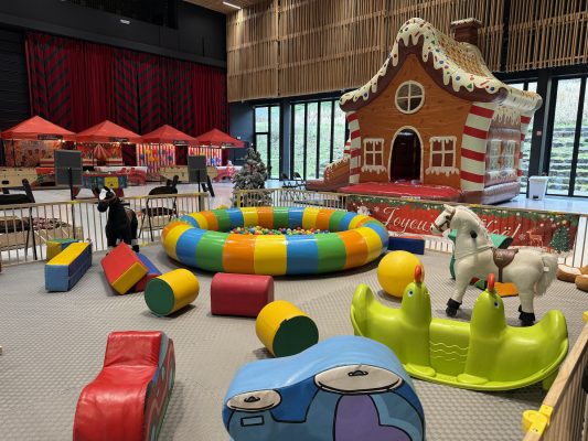 Atelier motricité (0–3 ans) (Arbre de Noël) | Scenoria